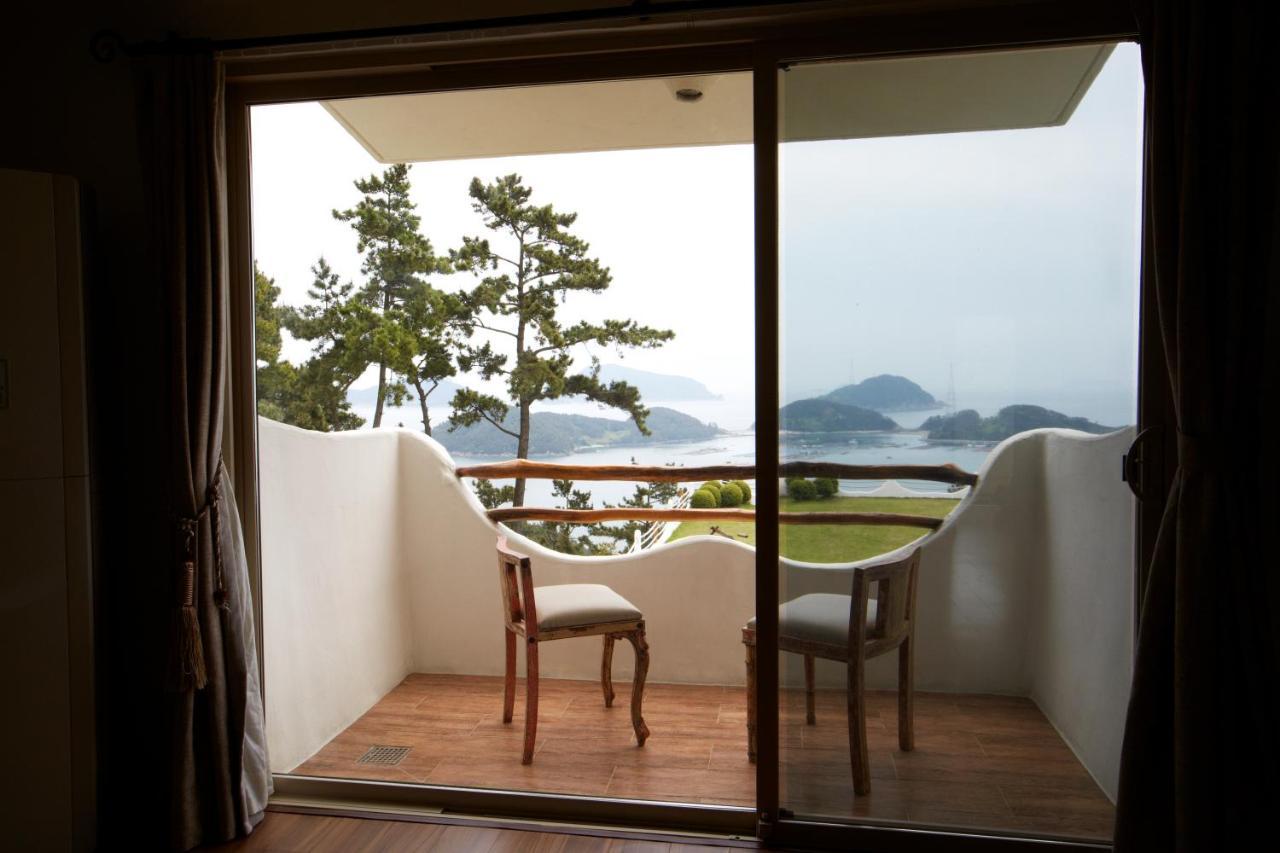 Club Es Tongyeong Resort Exterior foto